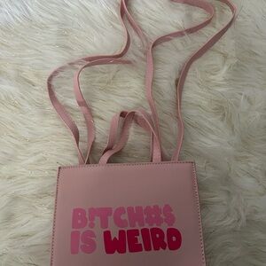 Chic Pink Graphic Shoulder Bag